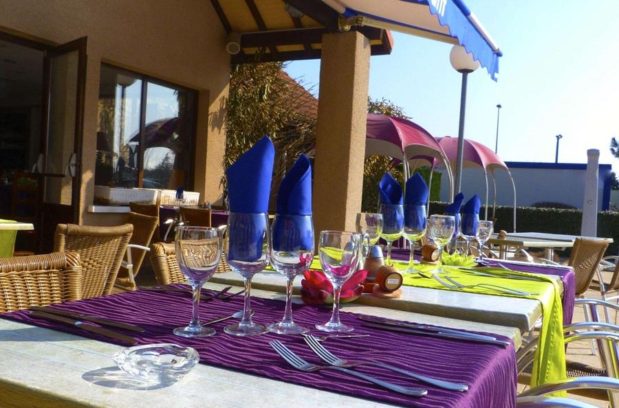 Kyriad Direct Acheres Bagian luar foto